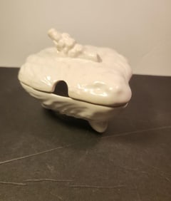 Bordalla Pinheiro Oyster Shell Bowl