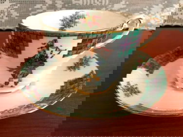 Royal Standard, Bonnie Scotland, Clan Leslie Teacup Saucer Set