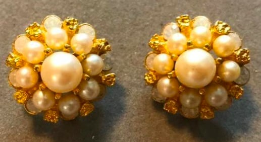 Mid Century Clip On Earrings