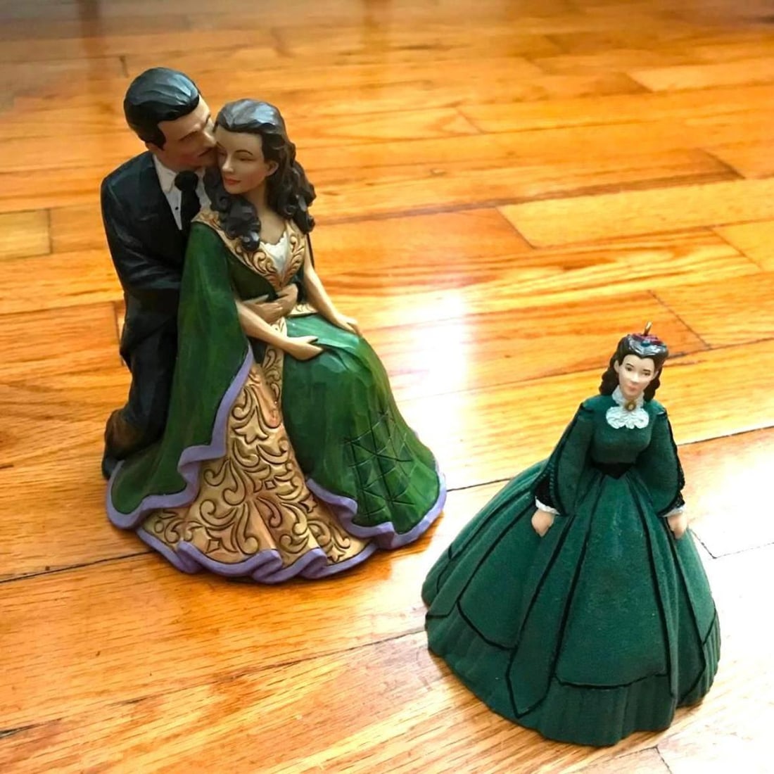 Gone With The Wind Collectibles, Ornament, Figurine: Pair of Gone With The Wind movie collectibles - - "Kindred Spirits" # 4037542 by Jim Shore, manufactured by Enesco, made of resin. 6" H X 5 1/4" W. - Hallmark 2018 ornament, Scarlett O'Hara in a green