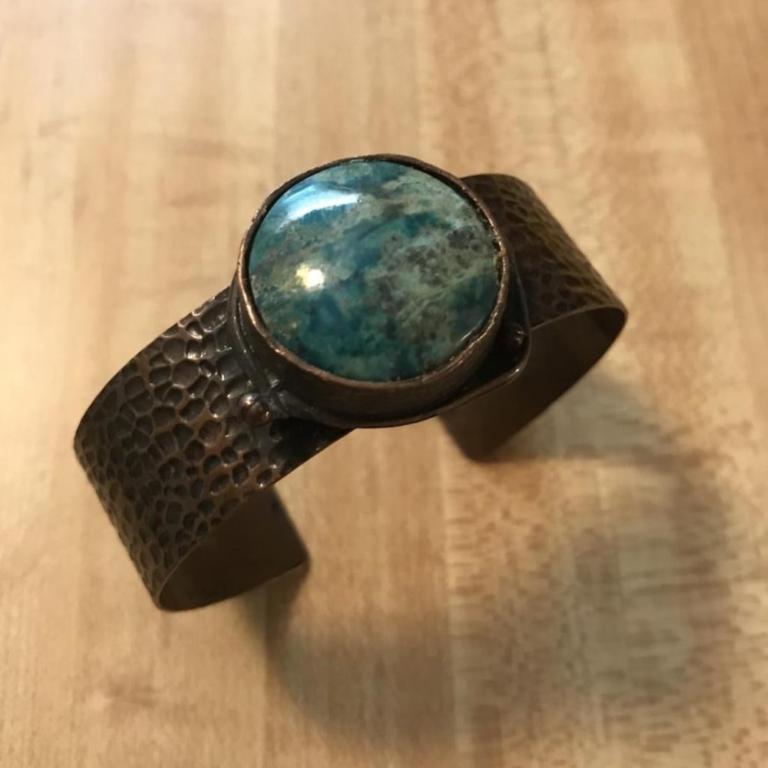 Hammered Copper Gemstone Cuff Bracelet (1 of 4)