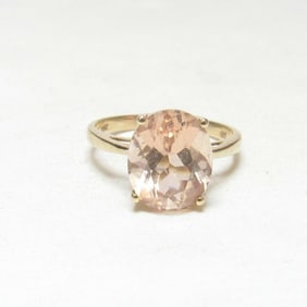 3.30ct Natural Peach Morganite 10kt Gold Ring