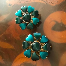 Mid Century Thermoset Hearts Clip On Earrings