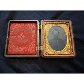 Rare Civil War Union Soldier Tintype Photo, Cannon Gutta Percha Case