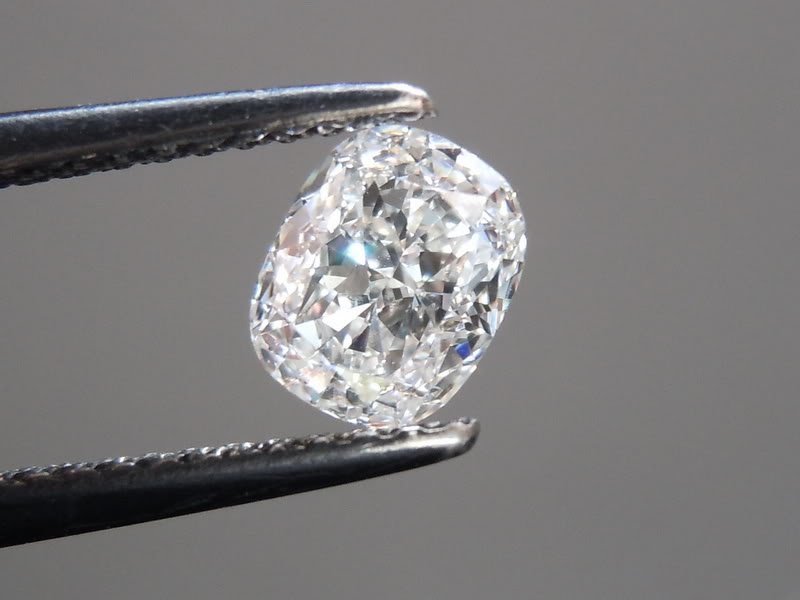 Bianco 6 Carat Cushion Cut Diamond: Bianco 6 Carat Cushion Cut Diamond. Bianco¨ is a trademark that many consider to be synonymous with "the best of the best". "Bianco-Diamonds¨" are not to be confused with a Zircon, with Moissanite b