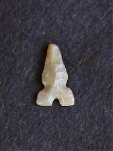 Sahara Neolithic point, measures approx 1 inch: Sahara Neolithic point, measures approx 1 inch