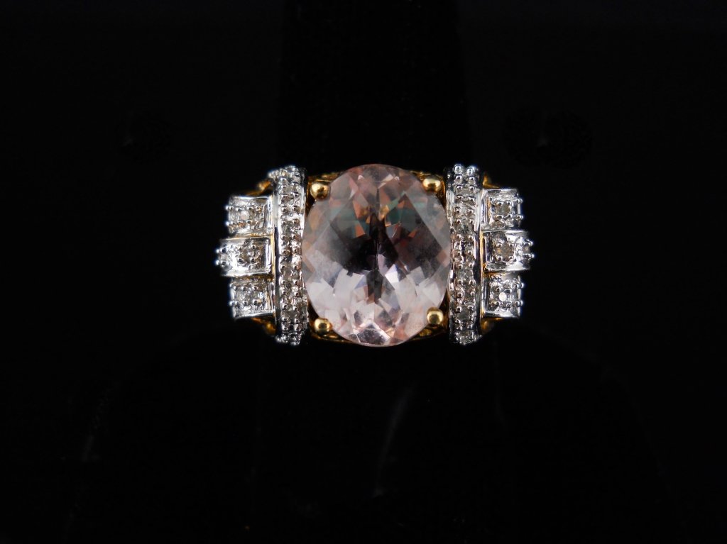 4.19 Ct. 14k Gold Morganite Ring: Morganite and 14k gold ring, Morganite weighs 4.19cts, measures 12mmx10mm. Approx ring size 7