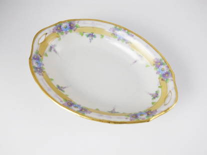 Asian Porcelain Dish: Asian Porcelain Dish