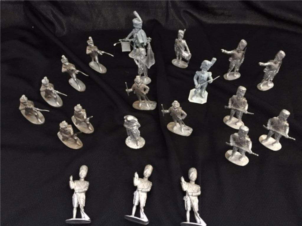 metal toy soldiers unpainted
