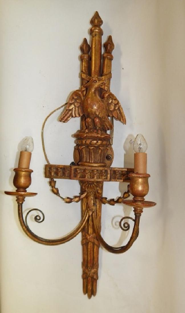 FEDERAL STYLE CARVED WOOD WALL SCONCE (1 of 3)