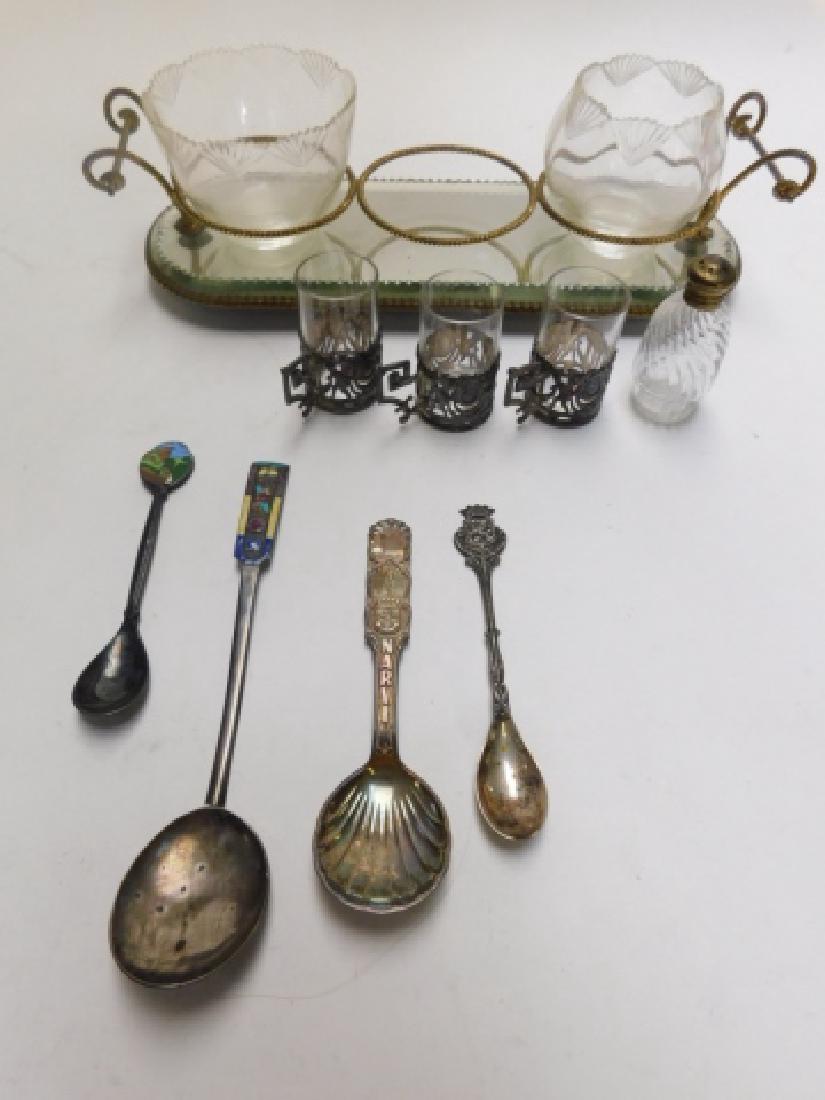 CONDIMENT TRAY WITH CUPS (1 of 1)