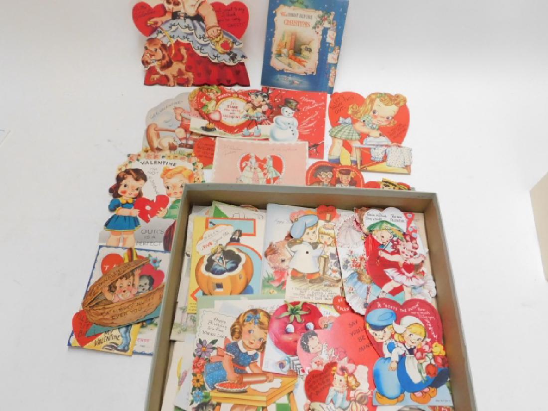 COLLECTION OF VALENTINES FROM THE 1940'S: DIFFERENT SIZES.
