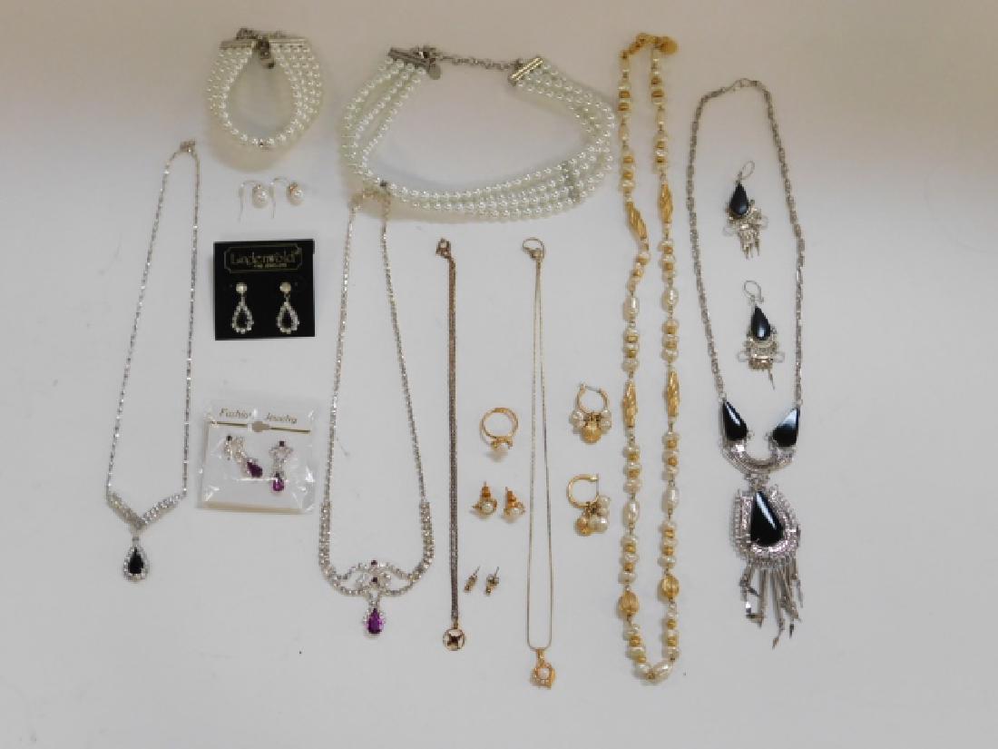 LOT OF COSTUME JEWELRY SETS: ALL SETS! NECKLACES WITH PIERCED EAR EARRINGS, CHOKER BEADED NECKLACE WITH BRACELET.