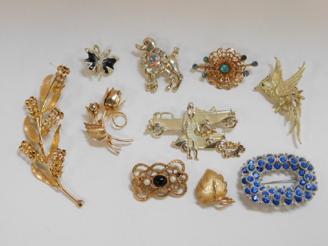 LOT OF COSTUME PINS (1 of 6)
