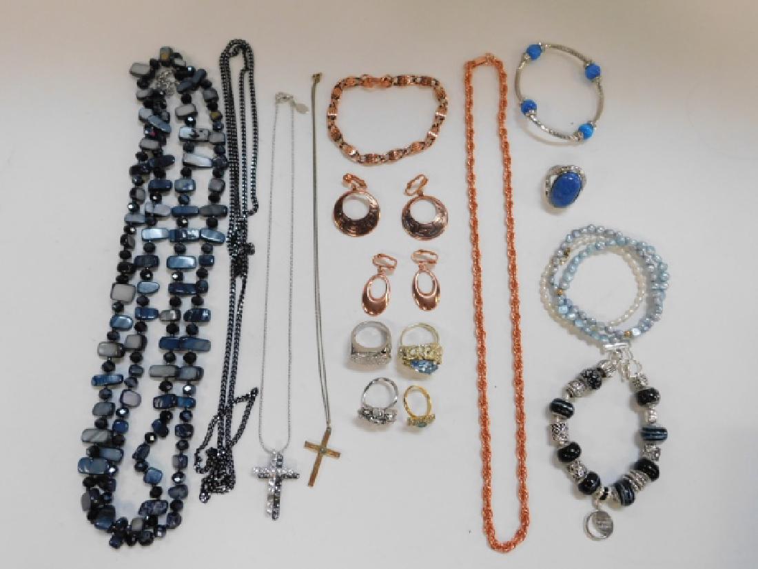 LOT OF COSTUME JEWELRY (1 of 8)