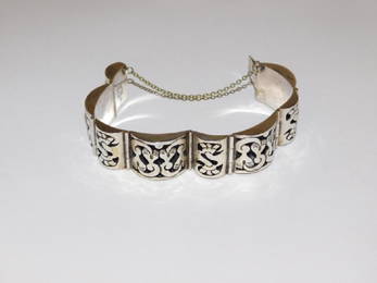 STERLING SILVER BRACELET