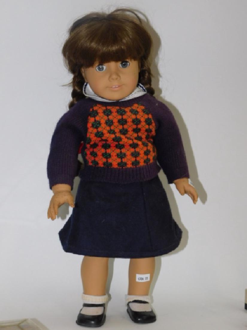 PLEASANT COMPANY, AMERICAN GIRL DOLL MOLLY: PLEASANT COMPANY, AMERICAN GIRL DOLL MOLLY MCINTIRE. WHITE BODY, SIGNED BY ARTIST WITH YEAR. MINOR DAMAGE TO LEFT EYE COLORING. NEEDS A GOOD BATH.