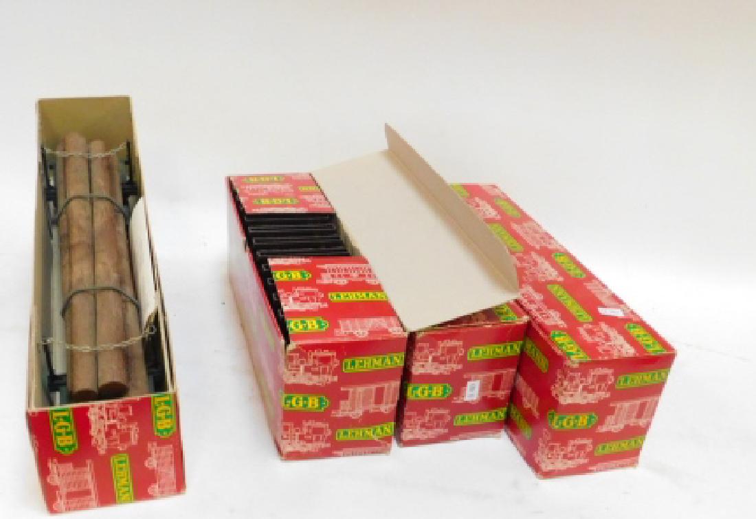 LGB LOG TRAIN CAR AND TRACKS (1 of 1)