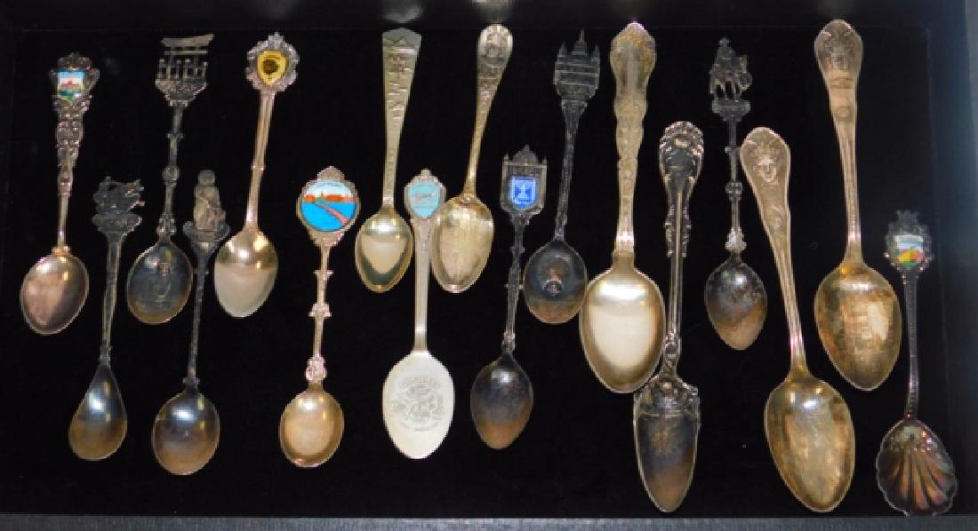 COLLECTION OF SOVEREIGN SPOONS: LOVELY SOVEREIGN SPOON COLLECTION. INCLUDES ISRAEL, JAPAN, SPAIN, CURACAO, ALASKA, MICHIGAN, ENGLAND, CHICAGO. 1933 A CENTURY OF PROGRESS PLUS MORE.