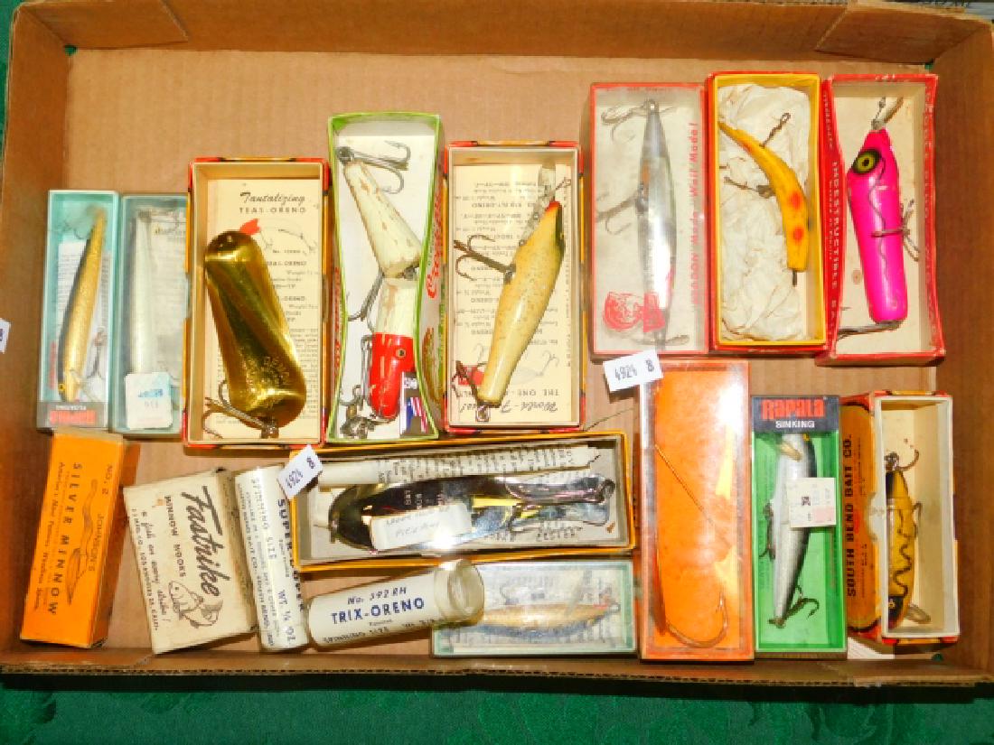 FISHING LURE COLLECTION: WITH BOXES. TOTAL OF 15