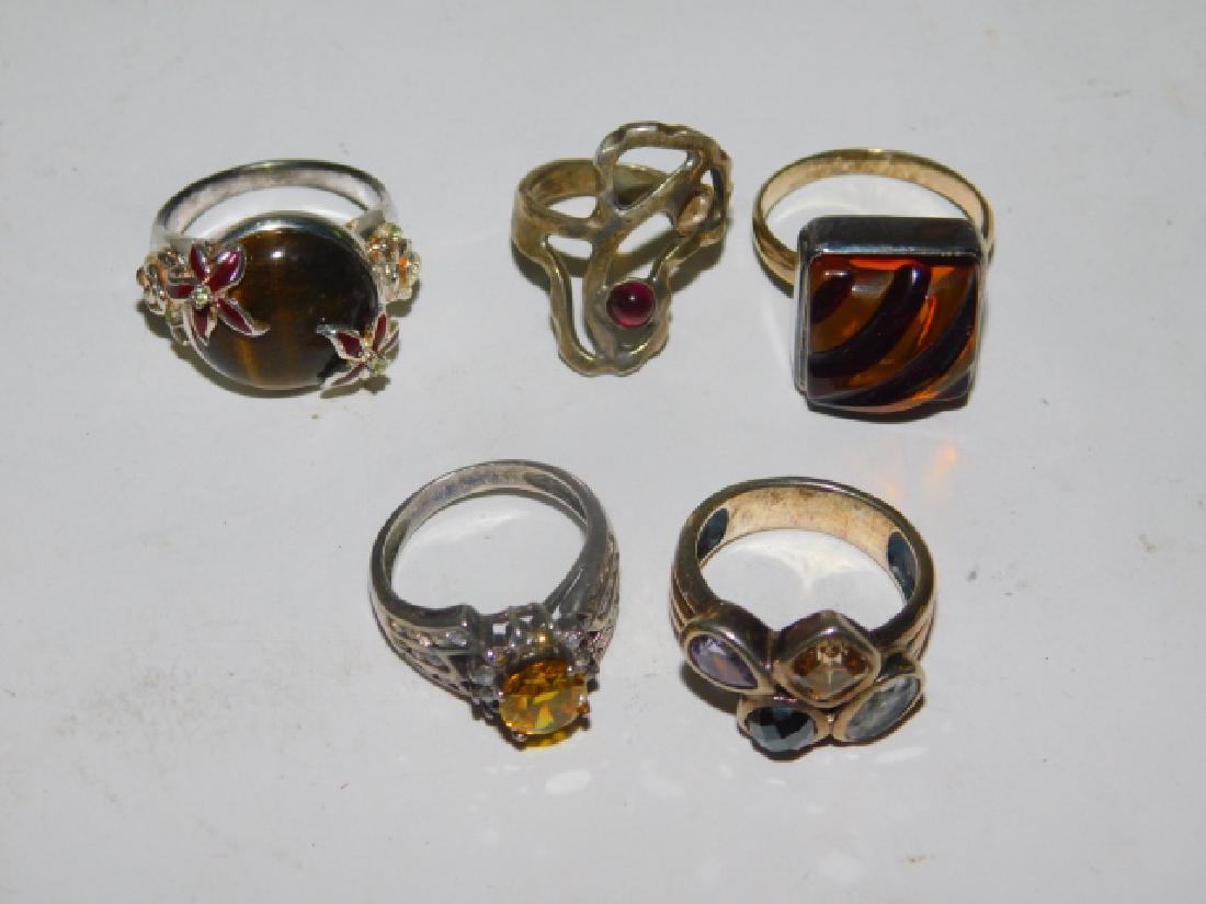 FIVE STERLING SILVER RINGS (1 of 2)