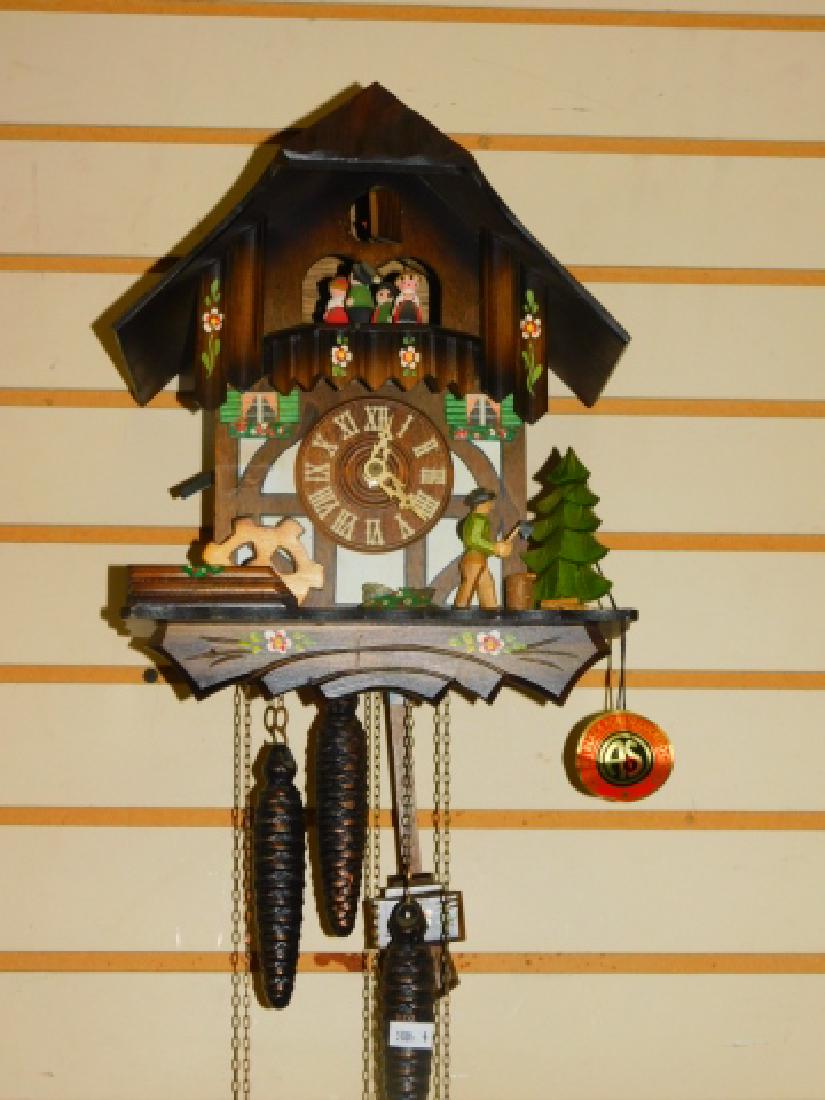 BLACK FOREST COOCOO CLOCK WITH FIGURES (1 of 4)