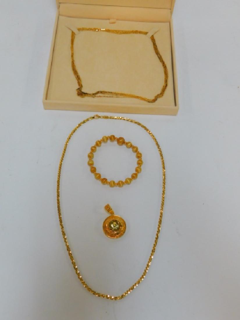 STERLING SILVER JEWELRY (1 of 3)