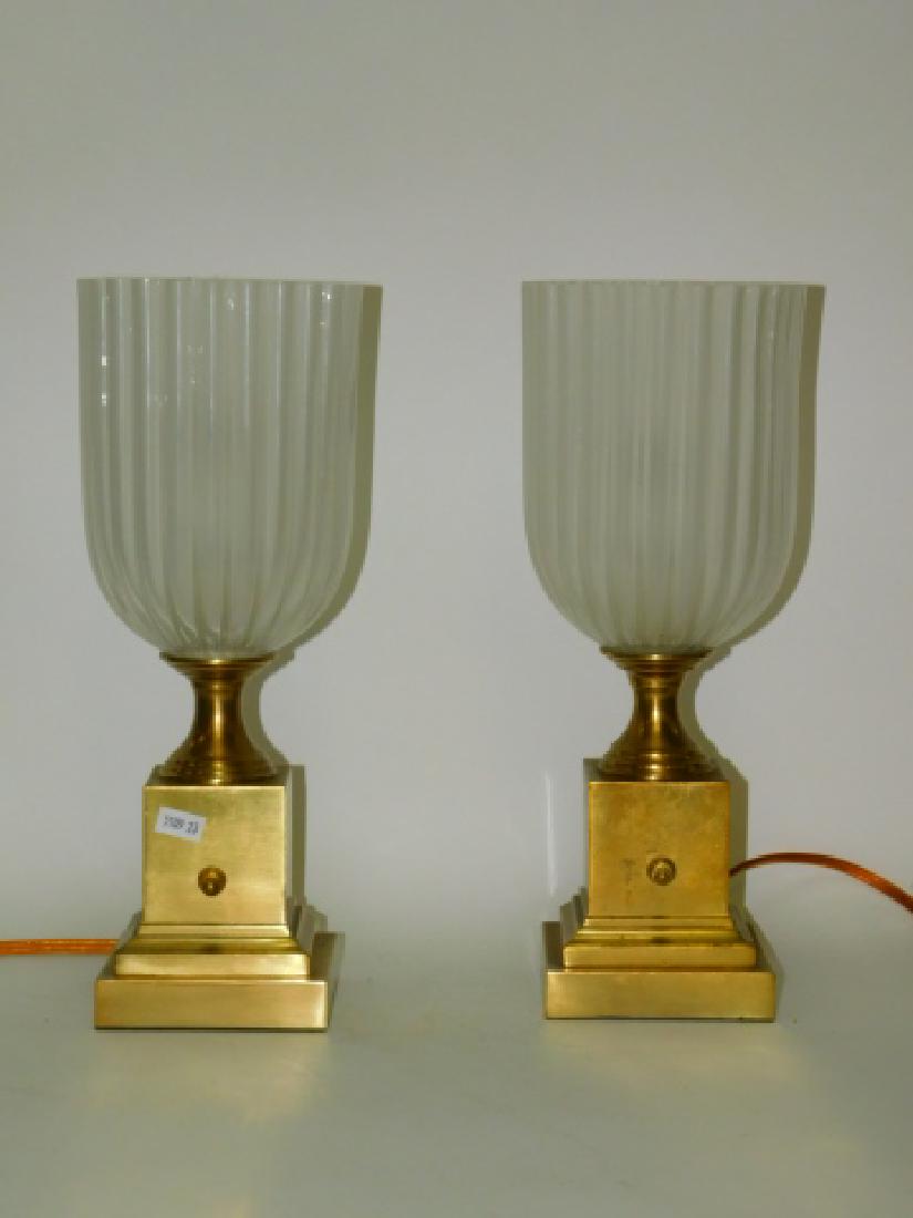 PAIR OF BRASS TABLE LAMPS: 13 1/4" TALL. BRASS BASE WITH FROSTED GLASS LAMP SHADES. NICE SET!