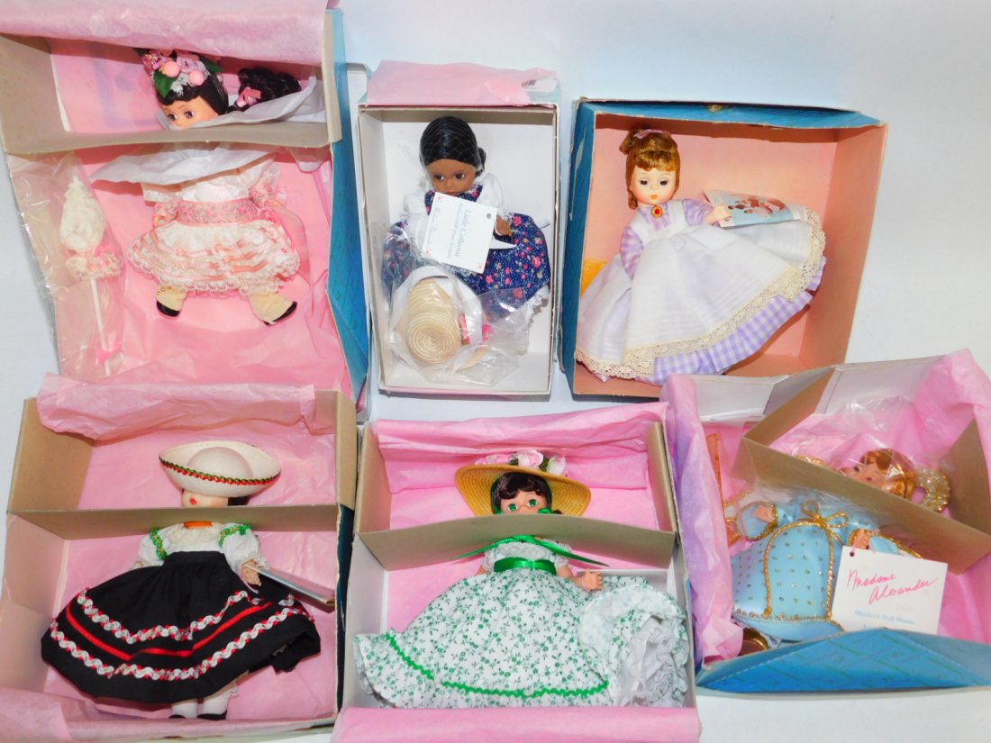 SIX MADAME ALEXANDER DOLLS (1 of 5)