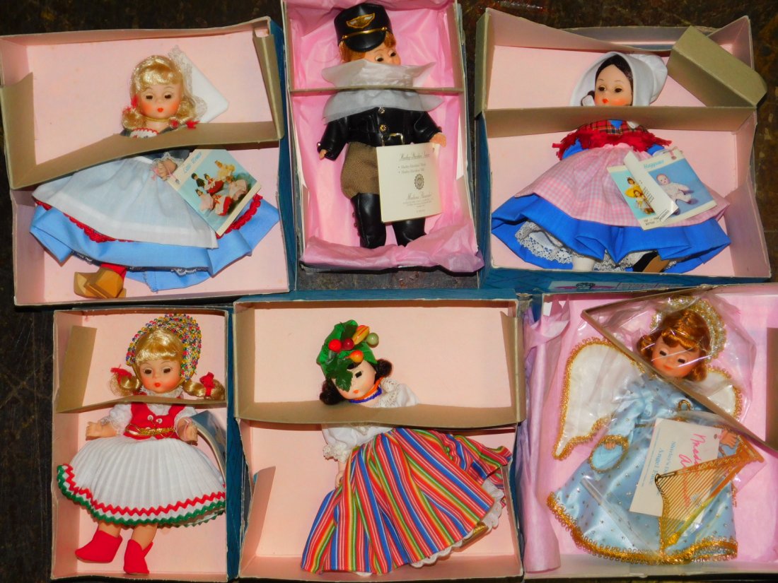 SIX MADAME ALEXANDER DOLLS (1 of 5)