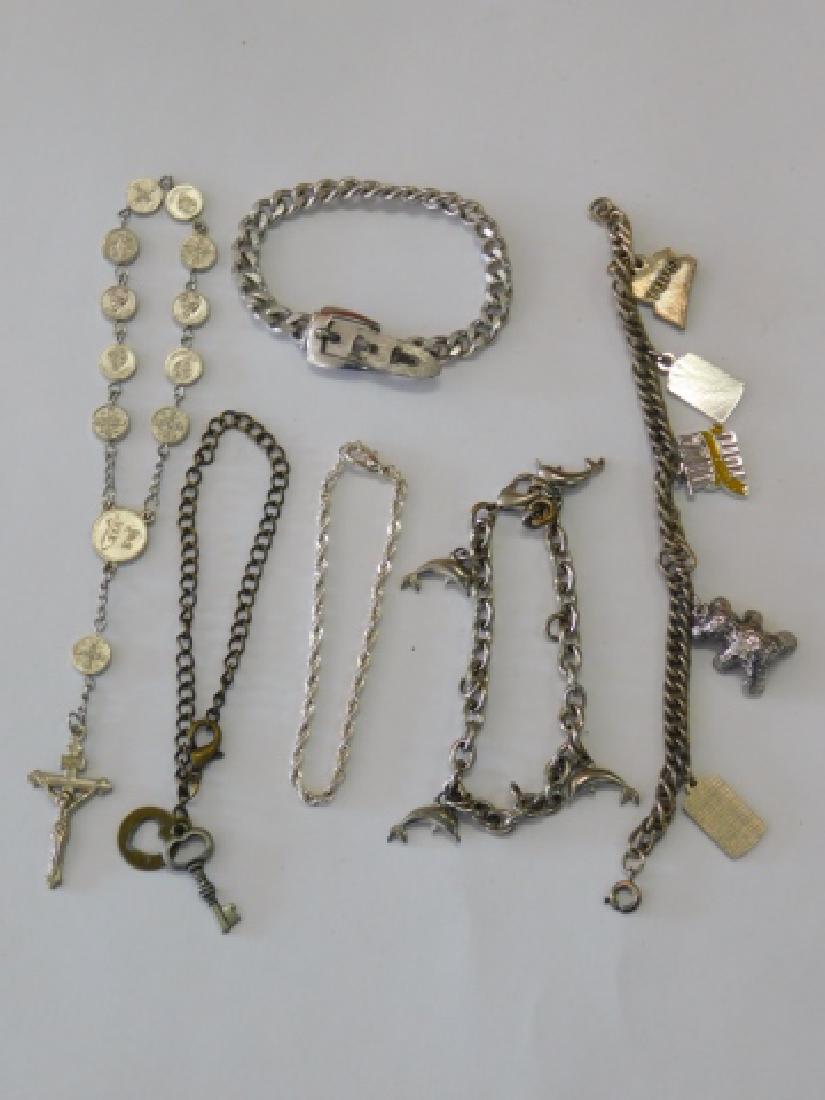 SIX COSTUME BRACELETS. (1 of 1)