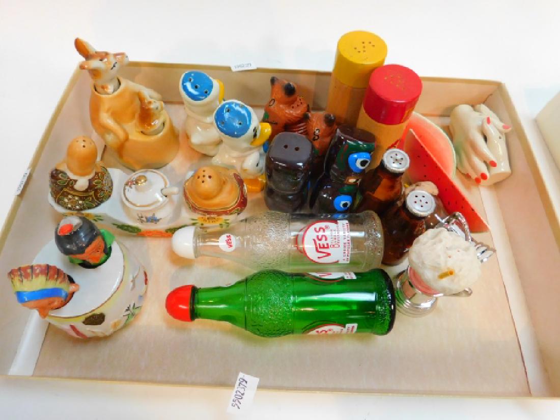 COLLECTION OF SALT & PEPPER SHAKERS: NICE VARIETY OF UNIQUE SHAKERS. KANAGROOS, INDIAN NODDERS -PIKES PEAK COLORADO