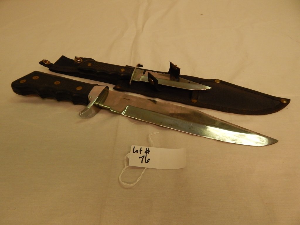 collection of knives: comprised of two knives and a sheath