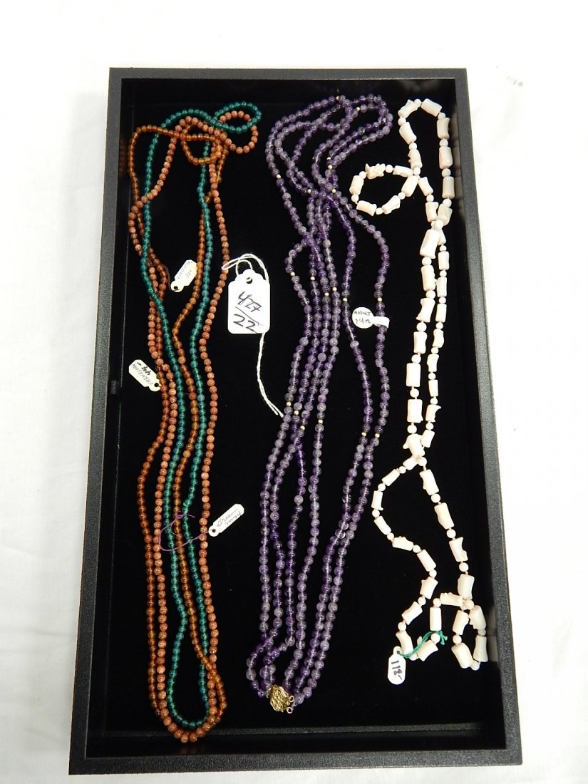 Lot of jewelry: 5 beaded necklaces, amethyst, coral, green onyx, carnelian, 14K gold
