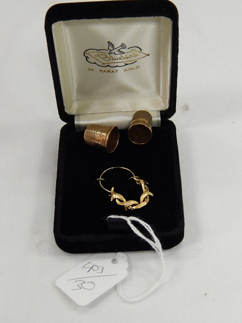 2 thimbles, charm: 14 K gold