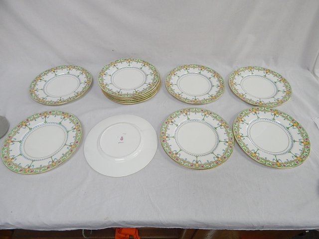 12 MINTON DINNER PLATES: GOOD CONDITION. 10 INCHES
