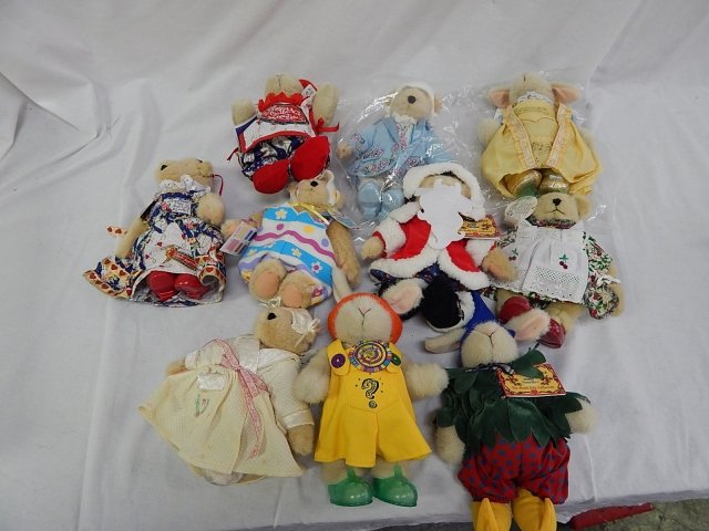 A LOT OF BEARS AND BUNNIES: EASTER BEAR, CHRISTMAS BEAR, MUFFY VANDER BEAR, AND MUCH MORE.