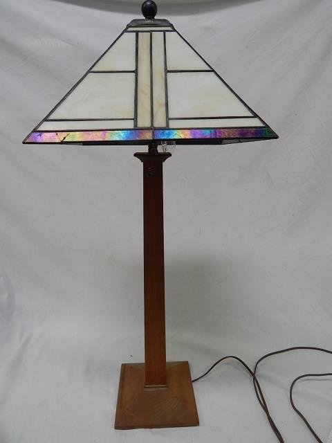 CONTEMPORARY STICKLEY LAMP: 29 1/2 " TALL.