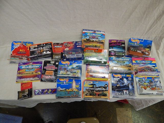 20 MICRO MACHINES AND HOT WHEELS SETS: ASSORTED. NEW IN THE BOX.