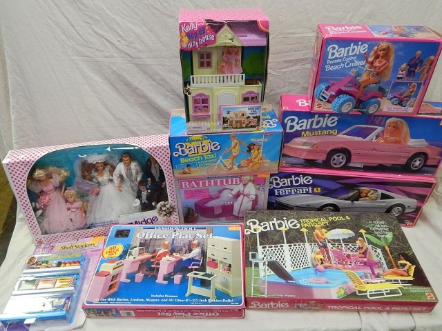 10 BARBIE PLAYSETS: FERRARI, MUSTANG, BEACH CRUISER, BATHTUB, A PLAYHOUSE, TROPICAL POOL, OFFICE , AND A WEDDING PARTY.