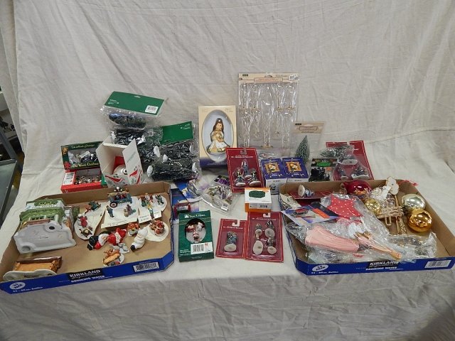 LARGE LOT OF CHRISTMAS ORNAMENTS/DECORATIONS: FIGURINES, GLASS ORNAMENTS, MINI TREES, AND MUCH MORE! DEPARTMENT 56 HOUSE.