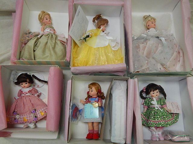 6 MADAME ALEXANDER DOLLS: CHRYSANTIUM GARDEN, YELLOW DAFFADIL, STARLIGHT ANGEL, WENDY VISITS GRANDMA, ROW, ROW YOUR BOAT, AND OLD MCDONALD.