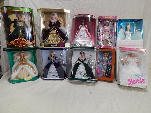 10 BARBIES: COLLECTOR EDITION AND LIMITED EDITION. WEDDING BARBIE, ALADDIN BARBIE.