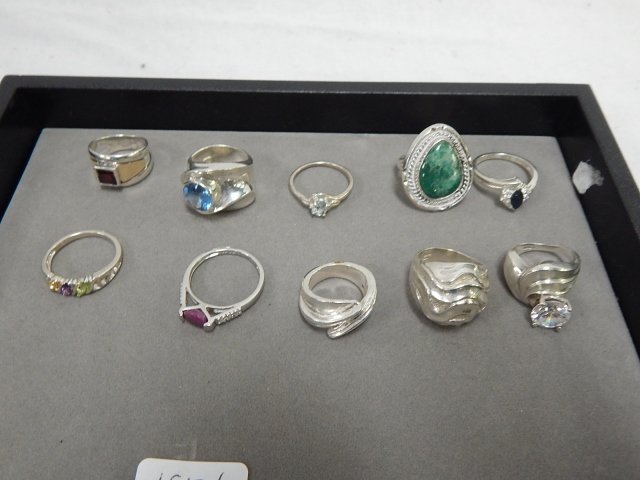 10 STERLING SILVER RINGS: WITH MULTI COLORED STONES