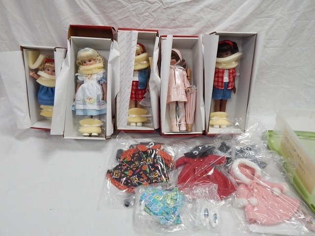 FIVE MERRY AND BETSY MCCALL DOLLS & CLOTHES: IN BOX