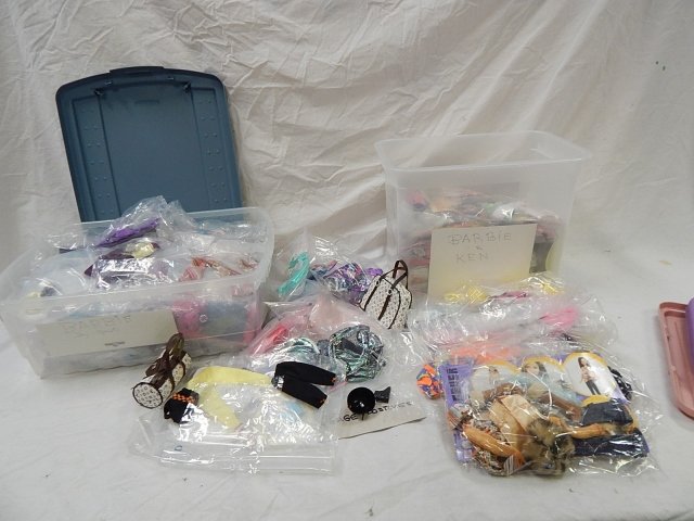 LARGE ASSORTMENT OF CLOTHES FOR MALE & FEMALE DOLL: FITS 12" DOLLS INCLUDING BARBIE AND KEN