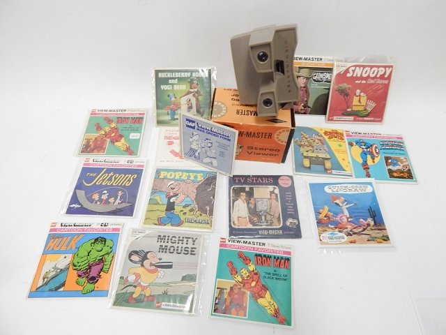 VIEWMASTER AND SLIDES: VIEWMASTER AND SLIDES GUN SMOKE, CAPTAIN AMERICA, IRON MAN, THE HULK, THE JETSONS, HUCK HOUND.