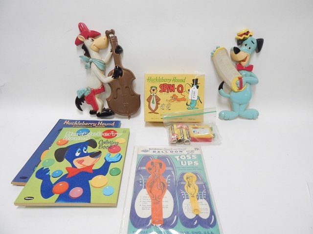 HUCKLEBERRY HOUND COLLECTION: BALLOONS, COLORING BOOKS, AND MORE.