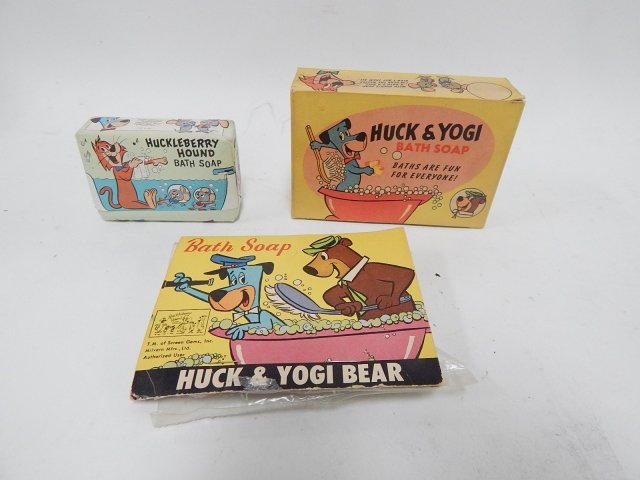 HUCK AND YOGI COLLECTION: BATH SOAP BAR, BATH SOAP BOX, BATH SOAP PACKAGE. CONDITION AS SHOWN.