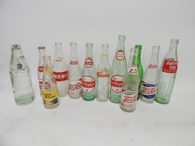 COLLECTION OF GLASS POP BOTTLES: GREEN RIVER, PEPSI COLA, DIET RITE, AND MUCH MORE! CONDITION AS SHOWN.